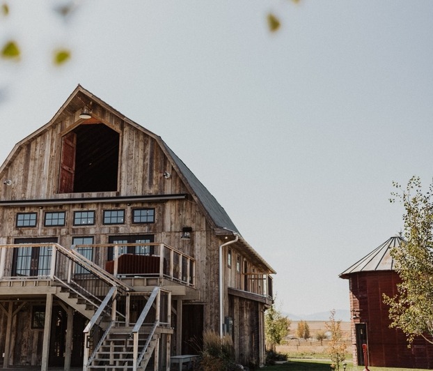 barn-inside